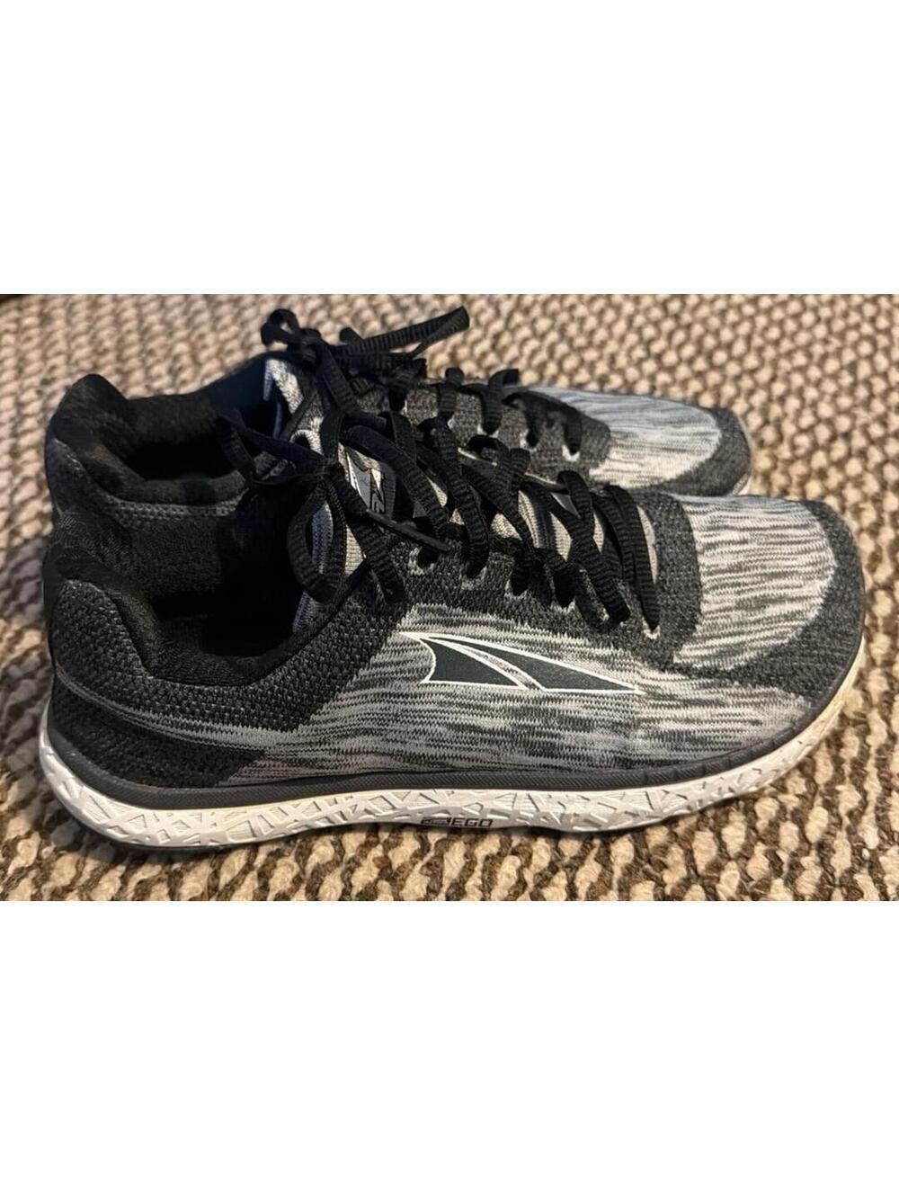 Altra Escalante Shoes Womens Size 9 Black Running Sneakers EGO FootShape Logo